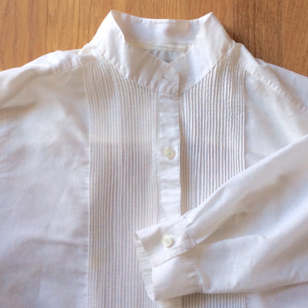 Jones New York shirt ⭐️ pintucked button front ⭐️ ramie & cotton ⭐️ collarless
